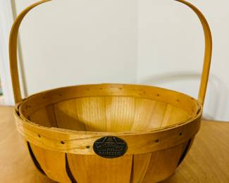 Peterboro gathering round Basket