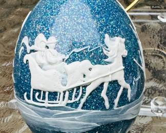 Hand painted HEN egg Christmas ornament 1992