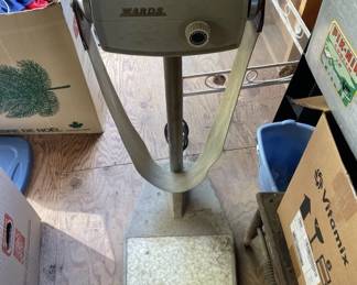 Lot 344 | Vintage Wards Exercise Machine
