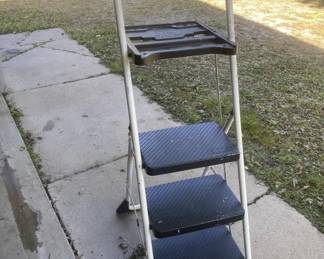 Lot 85 | Cosco Step Ladder
