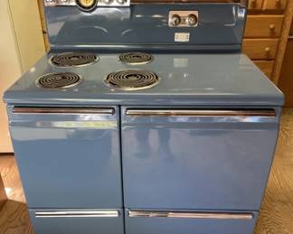 Lot 207 | Vintage General Electric Stove
