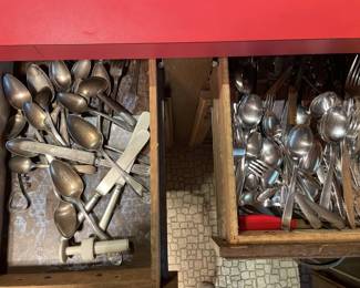 Lot 402 | Drawers of Flatware
