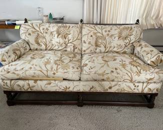 Lot 318 | Vintage Loveseat
