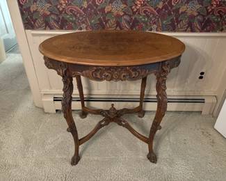Lot 86 | Vtg Oval Wooden Side Table
