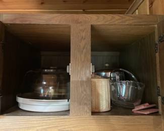 Lot 399 | Contents of Cupboard
