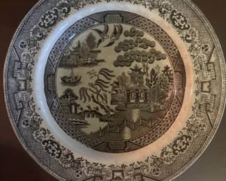 Lot 412 | Mid 20th Century Swansen Plate
