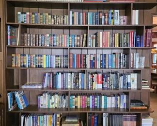 Lot 149 | Contents Of Shelves, Readers Digest & More!
