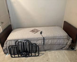 Lot 193 | Electric hospital Bed & Bedding
