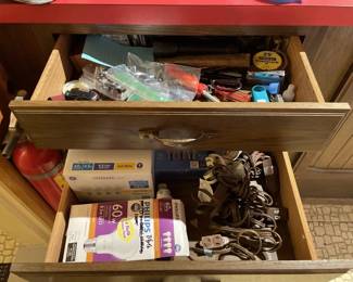 Lot 417 | Contents Of 2 Drawers
