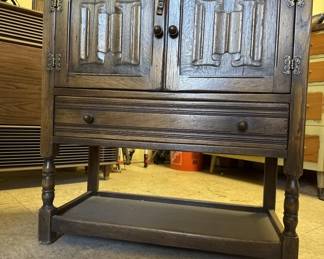 Lot 311 | Vintage Chest with Drawers
