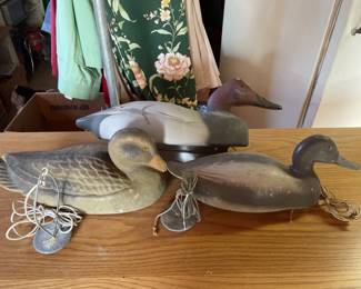 Lot 272 | 3 Plastic Duck Decoys and 2 Weights
