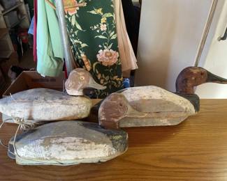 Lot 301 | 3 Duck Decoys and 1 Weight
