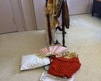 Lot 209 | Vtg Blanket Rack & More
