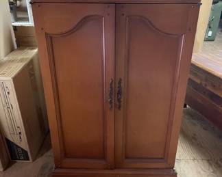 Lot 234 | Vintage Bar Cabinet

