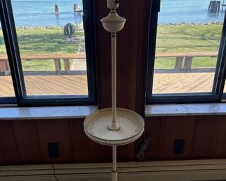 Lot 184 | Vtg Floor Lamp
