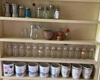 Lot 423 | Contents On Shelves
