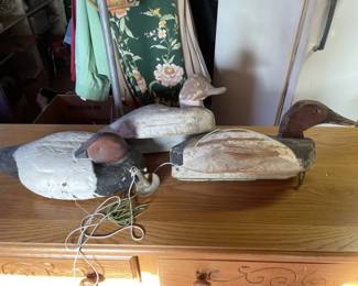 Lot 254 | 3 Duck Decoys and 1 Weight
