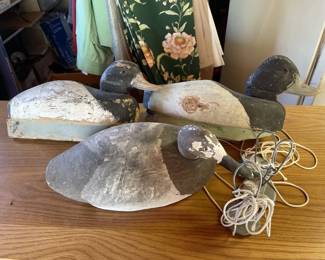 Lot 317 | 3 Duck Decoys and 3 Weights
