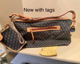 Dooney & Bourke