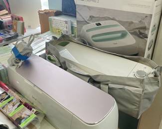 Cricut machines with many accessories