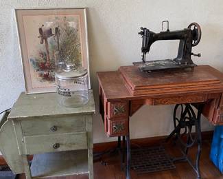 Vintage table and sewing machine 