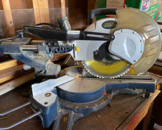 Radial arm saw