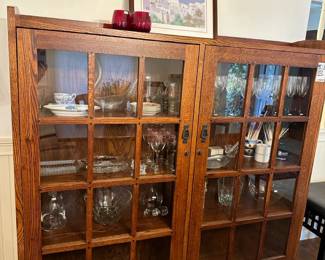 Arts and crafts style cabinet