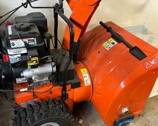 Husqvarna Snowblower ST227P