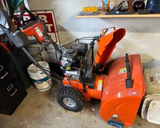 Husqvarna Snowblower ST227P