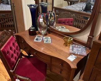 Federal Style Vanity, Gold Carnival Glass, Rueven Plate
