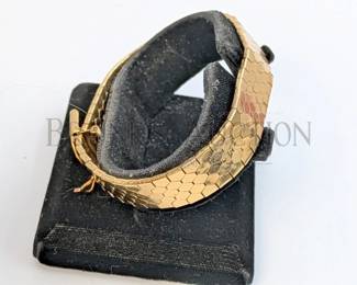 VINTAGE MONET GOLD NECKLACE AND BRACELET (1) MONET SET - GOLDEN SNAKE CHAIN NECKLACE WITH MATCHING BRACELET. DES...