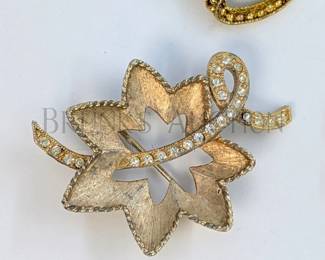 (5) FASHION BROACHES (5) FASHION BROACHES - SOME VINTAGE. LARGEST IS 3"
