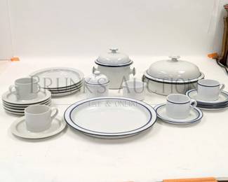 (23 PCS) DANSK DISHWARE MISMATCHED PATTERNS (12 PCS) - WHITE, PLATES, SAUCERS, CUPS (11 PCS) BLUE RIM, SERVING PIECES, PLAT...