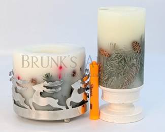 (4PCS) 2 LARGE CANDLES W/ STANDS LARGE 3 WICK CANDLE WITH PINE NEEDLES/BERRIES/PINECONES INSIDE METAL REINDEER CAND...