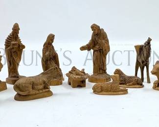 (11) WOOD CARVED NATIVITY PIECES JESUS / MARY / JOSEPH / (3 WISE MEN) / 5 ANIMALS 3" - 5.75" T