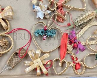 GROUP OF SWEDISH HYGEE STRAW ORNAMENTS APPROX = 45 SWEDISH - YOUGOSAVIAN - DANISH - HYGEE - STRAW - ORNAMENTS