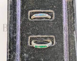 (X4) STERLING AND STONE RINGS (4) STERLING SILVER AND SEMI-PRECIOUS STONE RINGS. STONES ARE SMALL CHIPS SET IN RE...