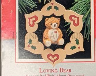 (19 PCS) HALLMARK ORNAMENTS, BEARS ALL IN ORIGINAL BOXES INCLUDES: "LOVING BEAR", "CINNAMON BEAR" & MORE RETAIL VALUE...
