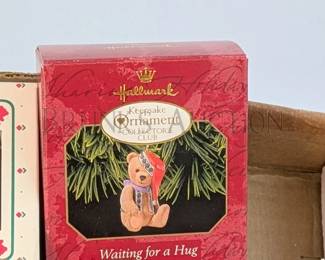 (19 PCS) HALLMARK ORNAMENTS, BEARS ALL IN ORIGINAL BOXES INCLUDES: "LOVING BEAR", "CINNAMON BEAR" & MORE RETAIL VALUE...
