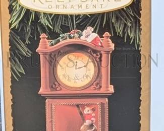 (7 PCS) HALLMARK ORNAMENTS, MICE ALL IN ORIGINAL BOXES INCLUDES: "VERY MERRY MINUETS", "SONG AND DANCE" & MORE RE...