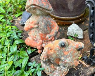 Stone Outdoor Frog Statues