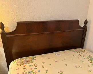 Pineapple Post Full Size Headboard