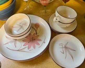 Passion Flower by Winfield China - 2 Dinner Plates, 2 Bowls, Bread & Butter Plate, 2 Teacups & Saucers