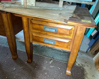 Pair of nice end tables