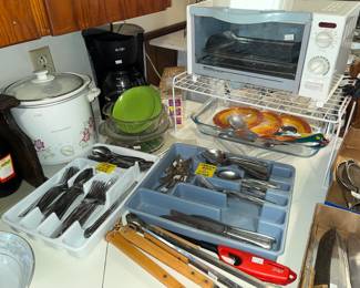 Slow cooker, toaster oven and Mr. Coffee