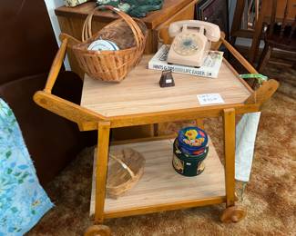 Great serving trolley!