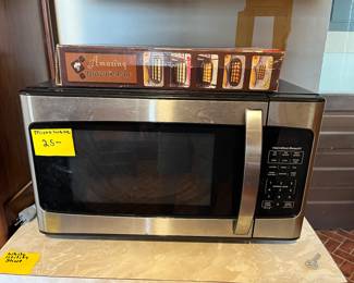 Hamilton Beach microwave