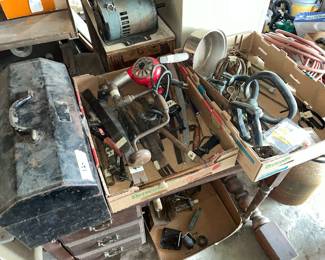 Lots of hand tools to dig for