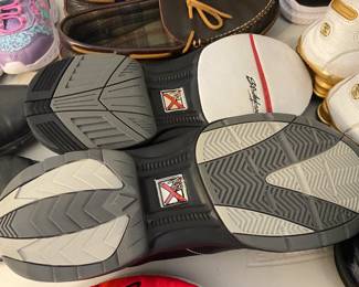 strikeforce bowling shoes