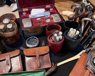 Traveling case collection